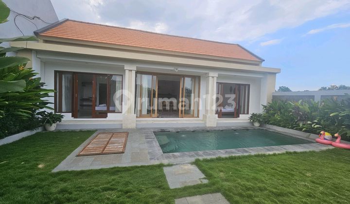 Villa Cantik Bersih View Hijaunya Persawahan Dekat Canggu Villa Cantik Bersih View Hijaunya Persawahan Dekat Canggu