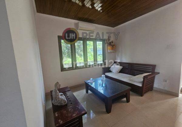 Spacious Villa with beautiful view at Singapadu, Gianyar 2