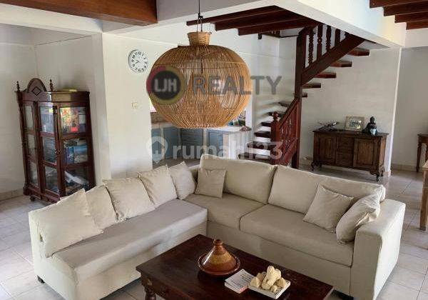 4 bedrooms villa for sale at Kerambitan, Tabanan, strategic location, well maintained, only 12 minutes to Kelating Beach 1