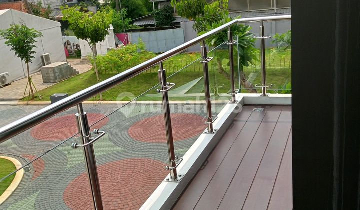 Rumah Mewah 2 Lantai Bebas Banjir Di Ciputat Timur Tangerang Selatan Rumah Mewah 2 Lantai Bebas Banjir Di Ciputat Timur Tangerang Selatan