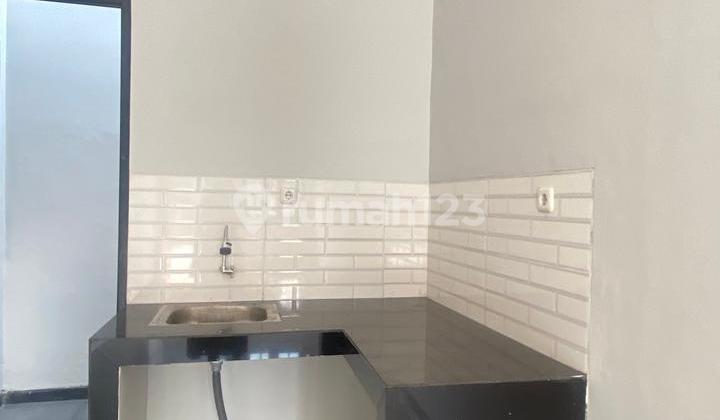 Rumah Moderen Bergaya Eropa 2 Carport Luas Bebas Banjir Dekat Kampus Ui Depok Di Bedahan Sawangan 