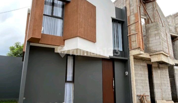 Rumah Moderen 2 Lantai Dekat Pintu Tol Pamulang 