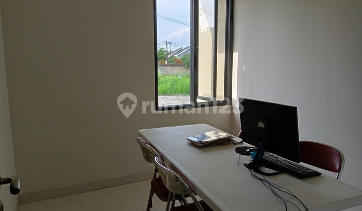 Rumah Mewah 2 Lantai Bebas Banjir Shm Di Bojongsari Depok 