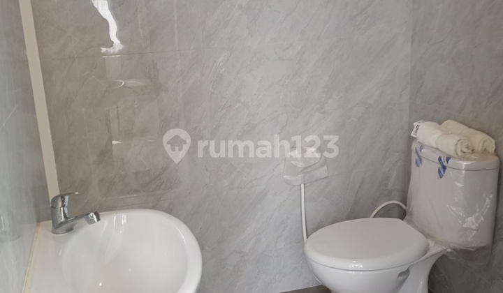 Rumah Dijual 2 Lantai Bergaya Scandinavian Bebas Banjir Dekat Kampus Uin Jakarta Di Ciputat Timur Tangerang Selatan  2