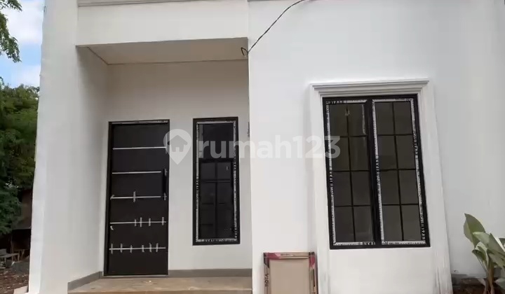 Dijual Murah Rumah 2 Lantai Dekat Kampus Umpam Pamulang Tangerang Selatan 