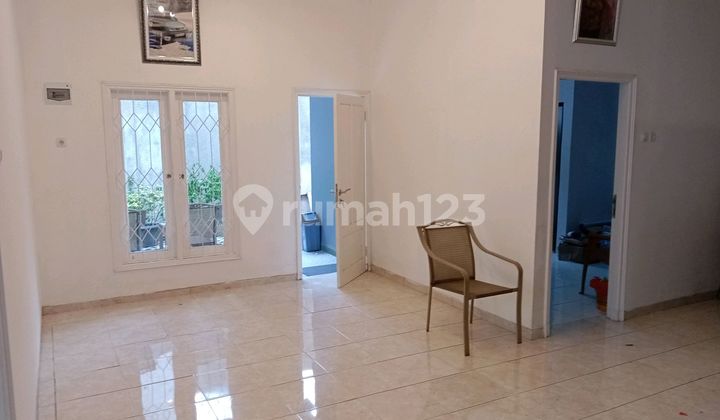 For Sale Cash Scandinavian Style House 3 Bedrooms Flood-Free Near UI Campus and Depok Baru Station in Beji Depok 2