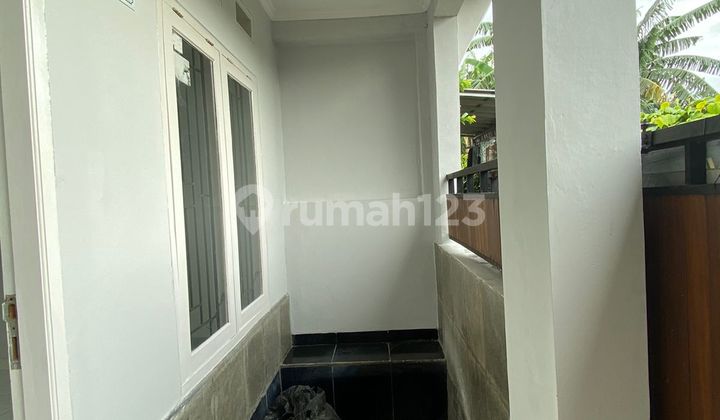 Affordable Modern Minimalist 1.5-Story House for Sale, Flood-Free, Near Depok Baru Station in Cipayung Depok 2