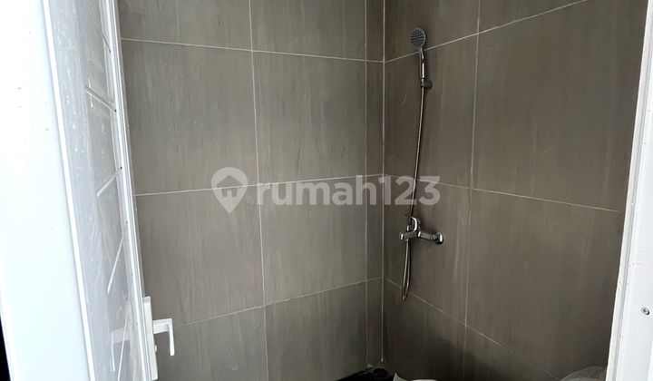 Rumah Mewah 2 Kamar Tidur Carport 2 Mobil Di Pamulang 