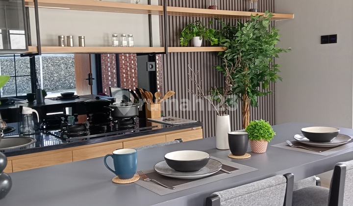 Rumah American Moderen Strategis Dekat Pintu Tol Kukusan Depok  2