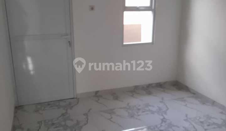 Rumah Moderen Dijual Cash 3 Kamar Tidur Dekat Pintu Tol Kukusan Dan Kampus Ui Di Beji Depok 