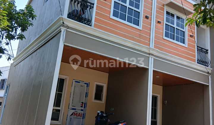 Dijual Rumah 2 Lantai 3 Kamar Tidur Di Beji Depok