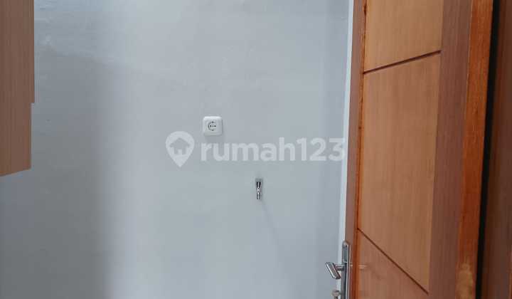 Rumah Murah Dijual Cash Dekat Pintu Tol Desari Pancoran Mas Depok  2