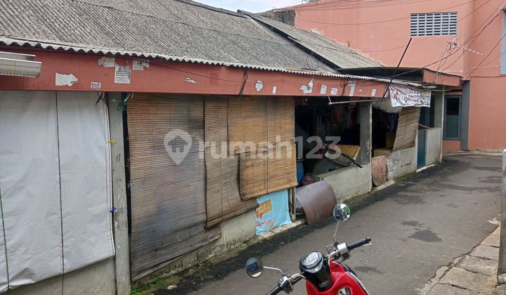 10 Door Rental House for Sale Cheap Need Money Flood-Free Near Pondok Ranji Station in Rengas, East Ciputat 2