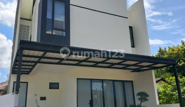 Rumah Mewah Moderen 3 Lantai Bebas Banjir Strategis Dekat Lab School Al-Fath Cirendeu di Ciputat Timur Tangerang Selatan Rumah Mewah Moderen 3 Lantai Bebas Banjir Strategis Dekat Lab School Al-Fath Cirendeu di Ciputat Timur Tangerang Selatan