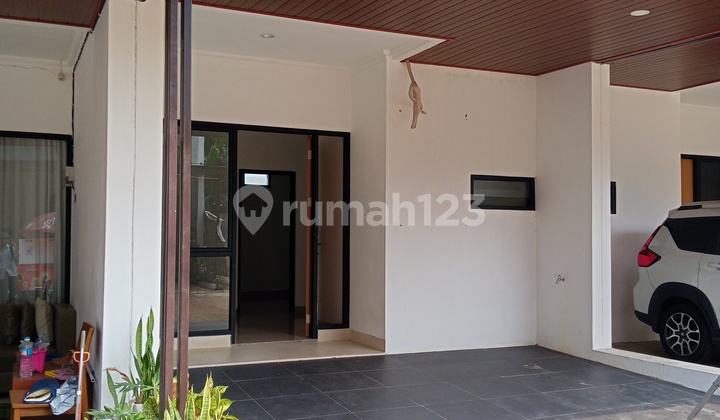 Rumah Moderen Tropical Siap Huni Dekat Stasiun Mrt Di Pondok Cabe Tangerang Selatan 2