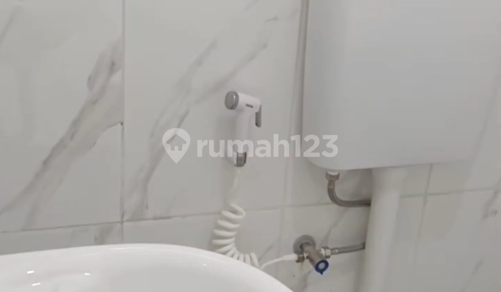 Rumah 3 Lantai Nempel Mrt Di Cirendeu Tangerang Selatan 