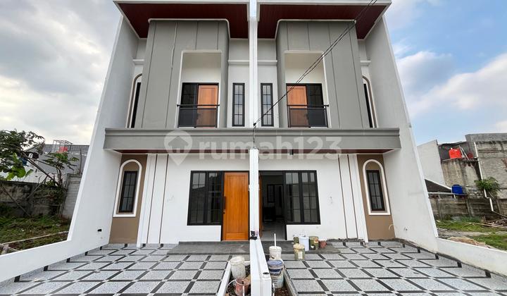 Dijual Rumah 2 Lantai 4 Kamar Tidur Dekat Pintu Tol Pamulang Di Bojongsari Depok 