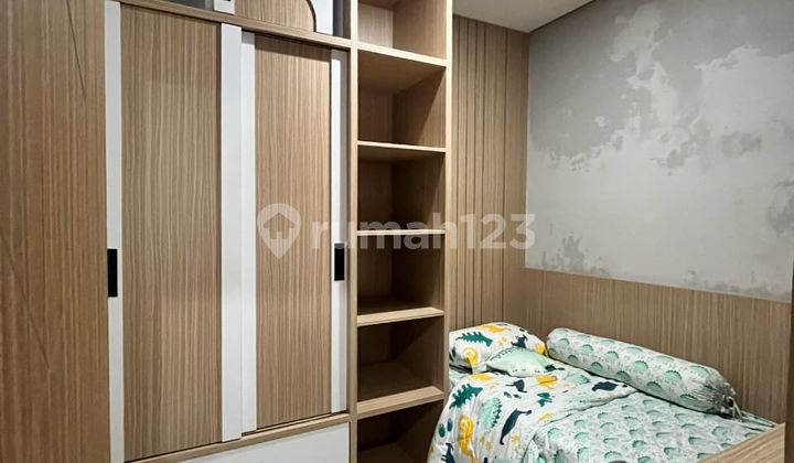 Rumah 3 Lantai 5 Kamar Tidur Bebas Free Biaya-Biaya Bebas Banjir Dekat Pintu Tol Desari dan Kampus Ui di Grogol Depok 2