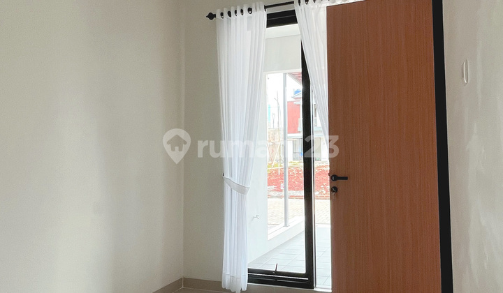 Modern 2-Story House for Sale Cheap Near Trans Jakarta Access in Bedahan Depok 2