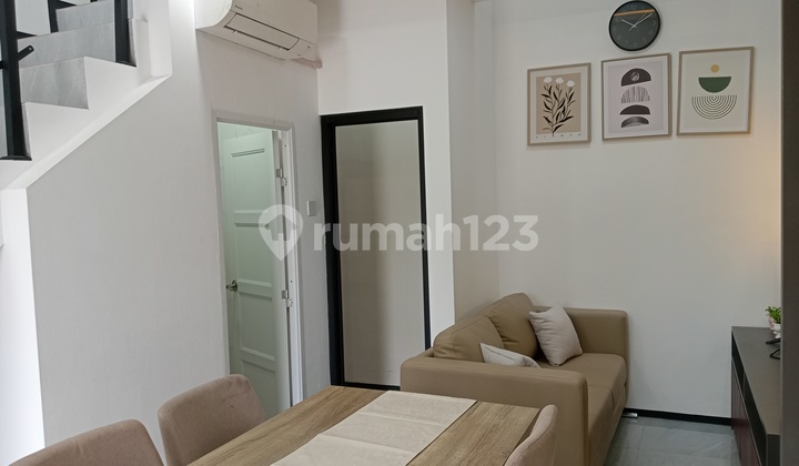 Rumah Bergaya Tropical Moderen House Bebas Banjir Di Cinangka Pamulang Depok  2