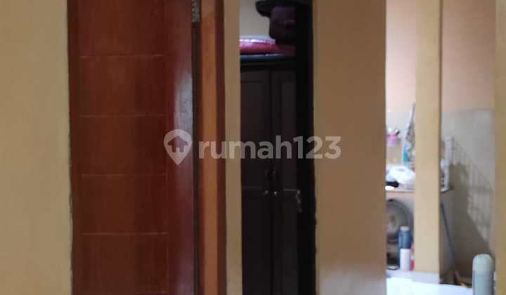 Dijual Murah Rumah 2 Lantai 4 Kamar Tidur Strategis Bebas Banjir Dekat Kampus dan Pintu Tol di Pondok Benda Pamulang 2