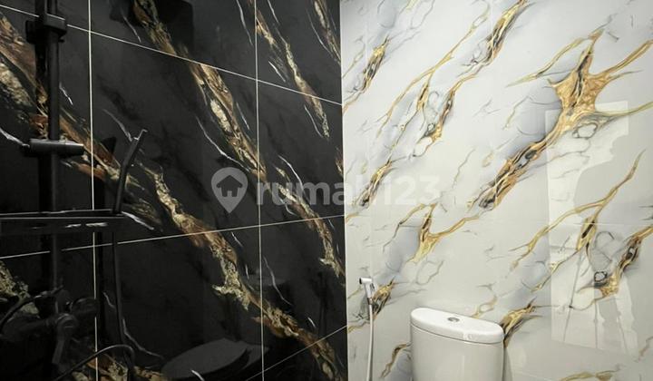 Rumah Ala American Classic 2 Lantai3 Kamar Tidur Free Biaya-biaya Di Depok 