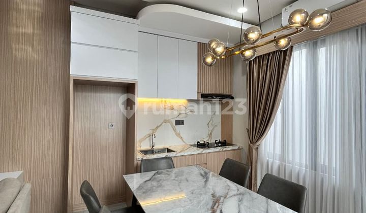 Rumah 3 Lantai 5 Kamar Tidur Bebas Free Biaya-Biaya Bebas Banjir Dekat Pintu Tol Desari dan Kampus Ui di Grogol Depok