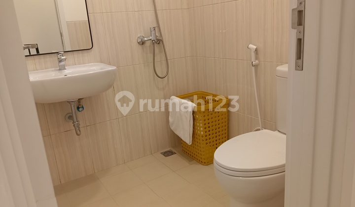 Rumah Cantik Dijual 2 Lantai Bebas Banjir Dekat Gerbang Tol Pamulang Dan Mrt Lebak Bulus Di Ciputat Tangerang Selatan  2