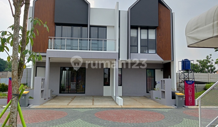 Rumah Mewah Dijual Siap Huni 2 Lantai Bebas Banjir Dekat Stasiun Mrt Lebak Bulus Di Ciputat Timur Tangerang Selatan 