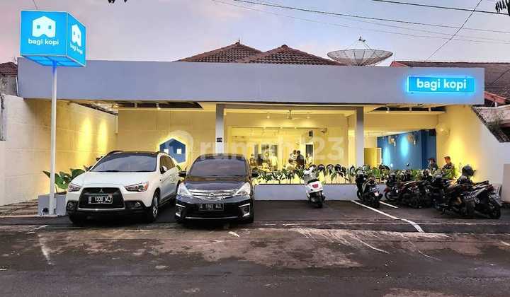 Dijual Cash Rumah Mewah 5 Kamar Tidur Bebas Banjir Strategis Dekat Stasiun KRL Pondok Ranji di Bintaro Jaya Sektor 2 Rengas Ciputat Timur Kota Tangerang Selatan