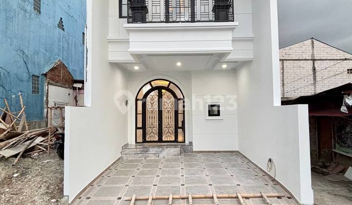 Dijual Cepat Rumah 2,5 Lantai Strategis Di Jagakarsa Jakarta Selatan 