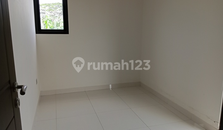 Dijual Rumah Mewah 2 Lantai Dekat Terminal Bus Pondok Cabe Di Bojongsari Depok 