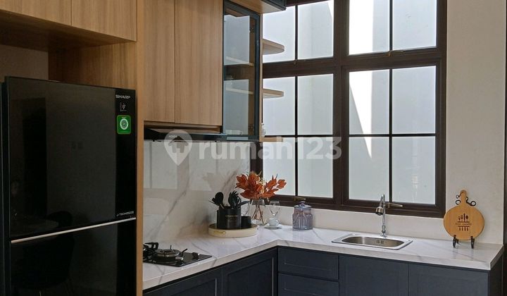 Rumah Moderen Dijual 2 Lantai Bebas Banjir Dekat Stasiun Mrt Dan Krl Pondok Ranji Di Ciputat Tangerang Selatan I Rumah Moderen Dijual 2 Lantai Bebas Banjir Dekat Stasiun Mrt Dan Krl Pondok Ranji Di Ciputat Tangerang Selatan I