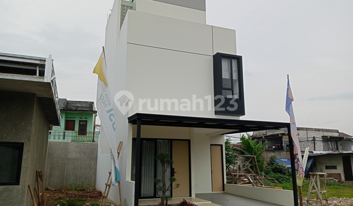 Rumah Moderen Dijual 3 Lantai Bebas Banjir Dekat Gerbang Tol Pamulang dan Stasiun MRT Lebak Bulus di Ciputat Tangerang Selatan Rumah Moderen Dijual 3 Lantai Bebas Banjir Dekat Gerbang Tol Pamulang dan Stasiun MRT Lebak Bulus di Ciputat Tangerang Selatan