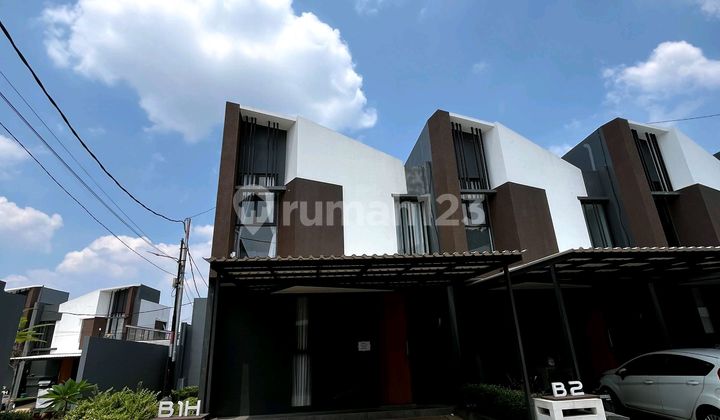 Dijual Rumah Siap Huni 3 Kamar Tidur Di Pusat Kota Pamulang Dijual Rumah Siap Huni 3 Kamar Tidur Di Pusat Kota Pamulang