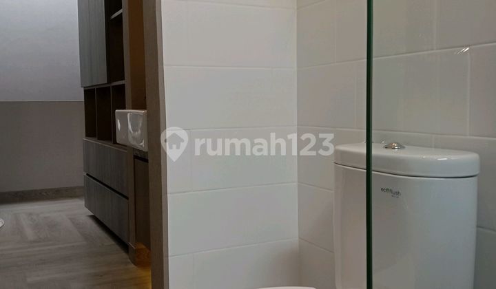 Rumah Siap Huni Ala Scandinavian 2 Lantai Bebas Banjir Dekat Stasiun Mrt Lebak Bulus Dan Stasiun Krl Pondok Ranji Di Tangerang Selatan  2