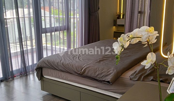 Rumah Siap Huni Ala Scandinavian 2 Lantai Bebas Banjir Dekat Stasiun Mrt Lebak Bulus Dan Stasiun Krl Pondok Ranji Di Tangerang Selatan 