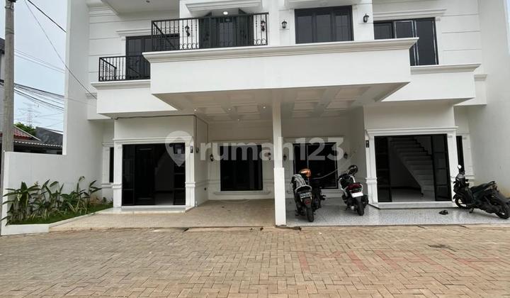 Rumah 2 Lantai Bebas Banjir Sertifikat Shm Di Pancoran Mas Depok 