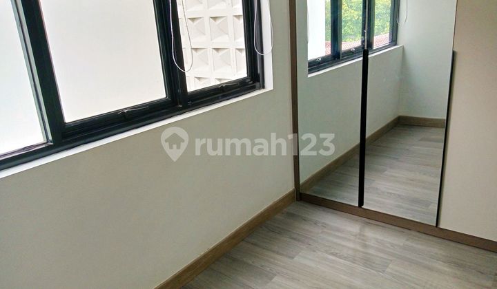 Cirendeu Rumah 3 Lantai Dekat Stasiun Mrt Lebak Bulus Free Biaya-biaya Di Tangerang Selatan 
