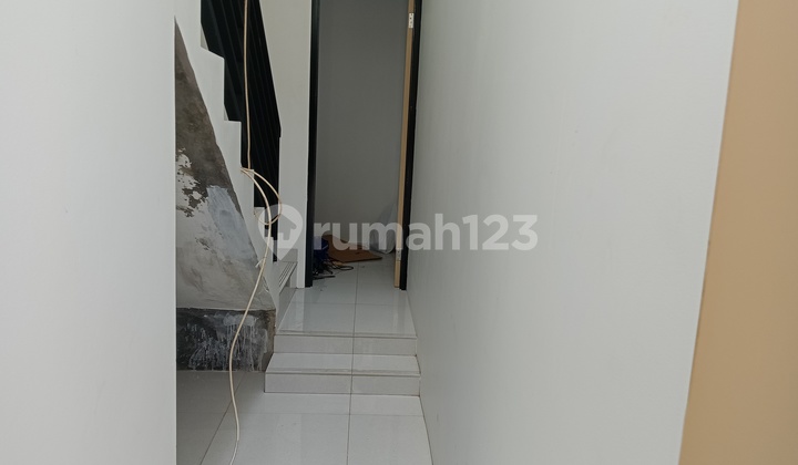 Rumah 3 Lantai Strategis Dekat Stasiun Mrt Di Cirendeu Tangerang Selatan 