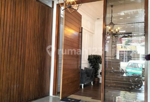 Rumah Mewah Dg Kolam Renang Dijl. Sarikaso Sarijadi, Sukasari,