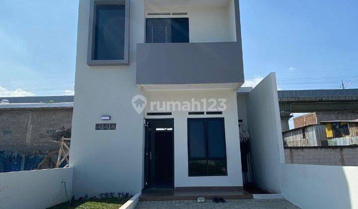 Dijual Rumah 2 Lantai Siap Huni Dkt Ciwastra Stasiun Tegal Luar  2