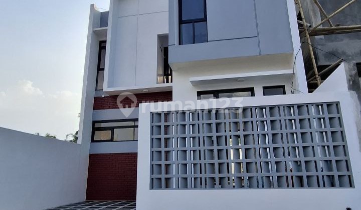 Dijual Rumah Murah 2 Lantai Free Design di Jatihandap Padasuka 2