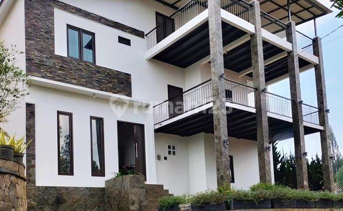 Rumah Villa 2 Lantai Shm Di Ciheudeng Lembang