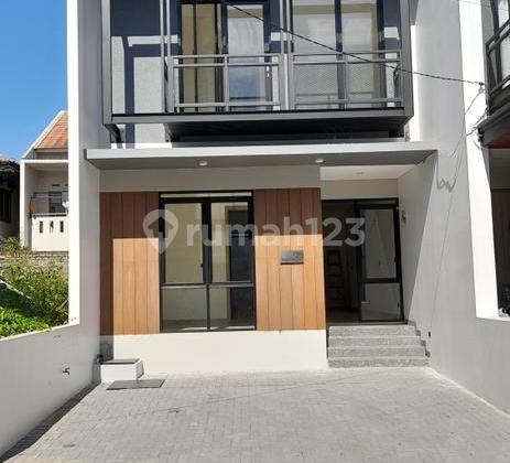 Rumah 2 Lantai Siap Huni Arcamanik Kota Bandung Rumah 2 Lantai Siap Huni Arcamanik Kota Bandung