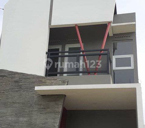 Dijual rumah 2 lantai cluster one gate SHM di jatihandap padasuka 1