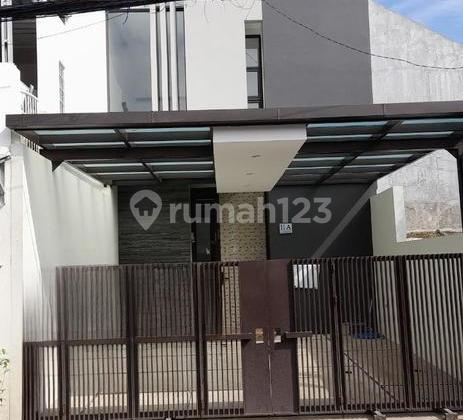 Ready-to-Occupy New House with SHM in Batu Indah, Batununggal, Bandung City Ready-to-Occupy New House with SHM in Batu Indah, Batununggal, Bandung City