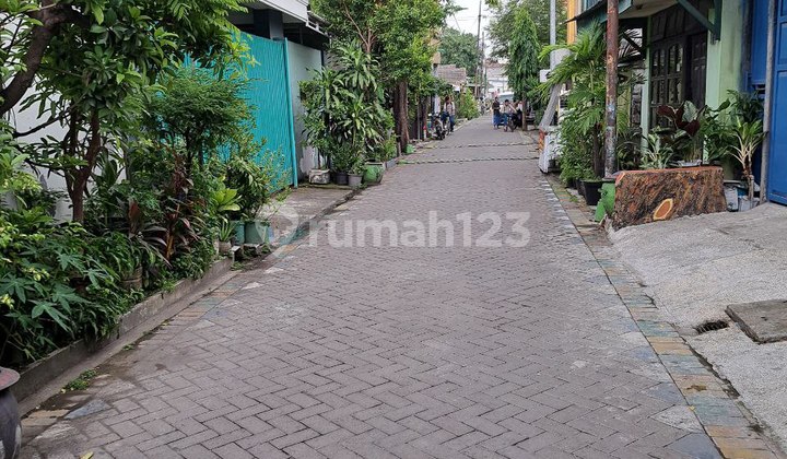FOR SALE HOUSE IN CENTRAL SIWALANKERTO 2