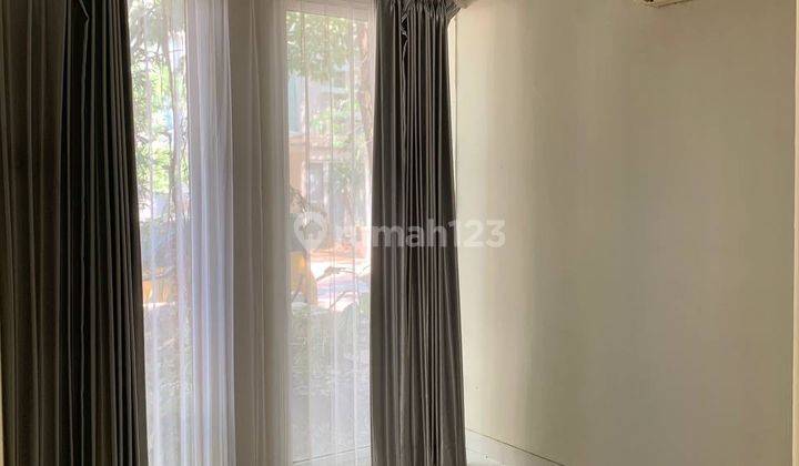 Rumah 2 Lantai Bagus Semi Furnished SHM di Kalisari-mulyorejo, Pakuwon City, Surabaya 2