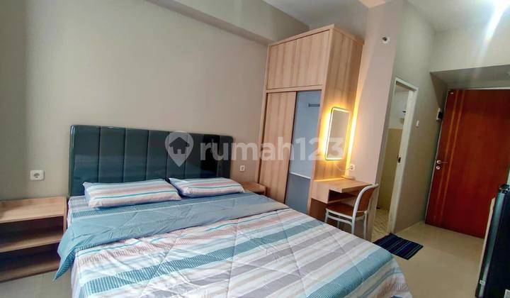 FOR SALE PEAK KERTAJAYA TOWER APARTMENT ON THE 7TH FLOOR FURNISHED 2